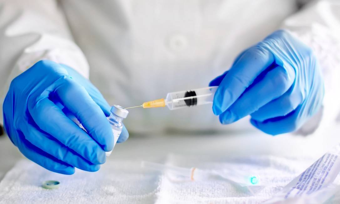 Estados Unidos ficará com a maioria das vacinas da farmacêutica Moderna